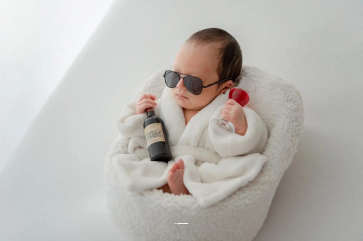 安顺宝宝额头高聪明有福气 安顺宝宝额头高聪明有福气